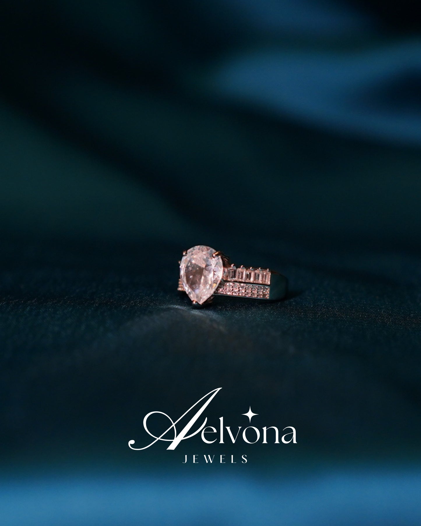 Pear Glow Silver 925 Ring
