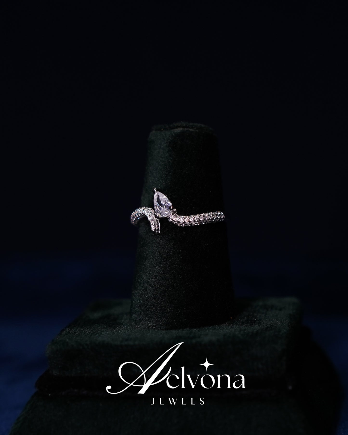 Serpina Grace Silver 925 Ring
