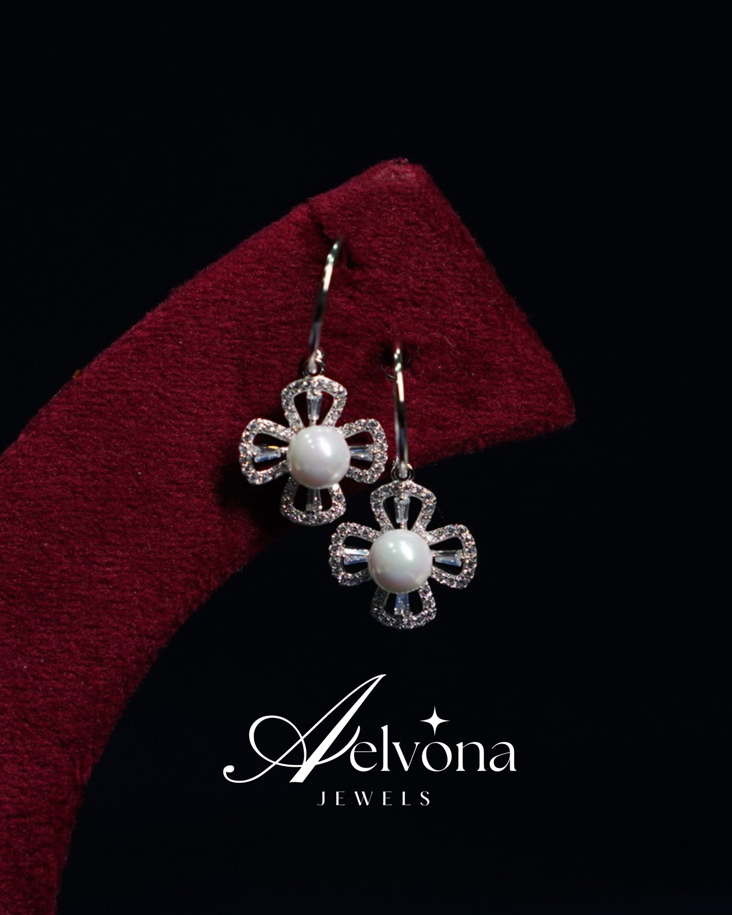 Elara Pearl Bloom Silver 925 Earrings
