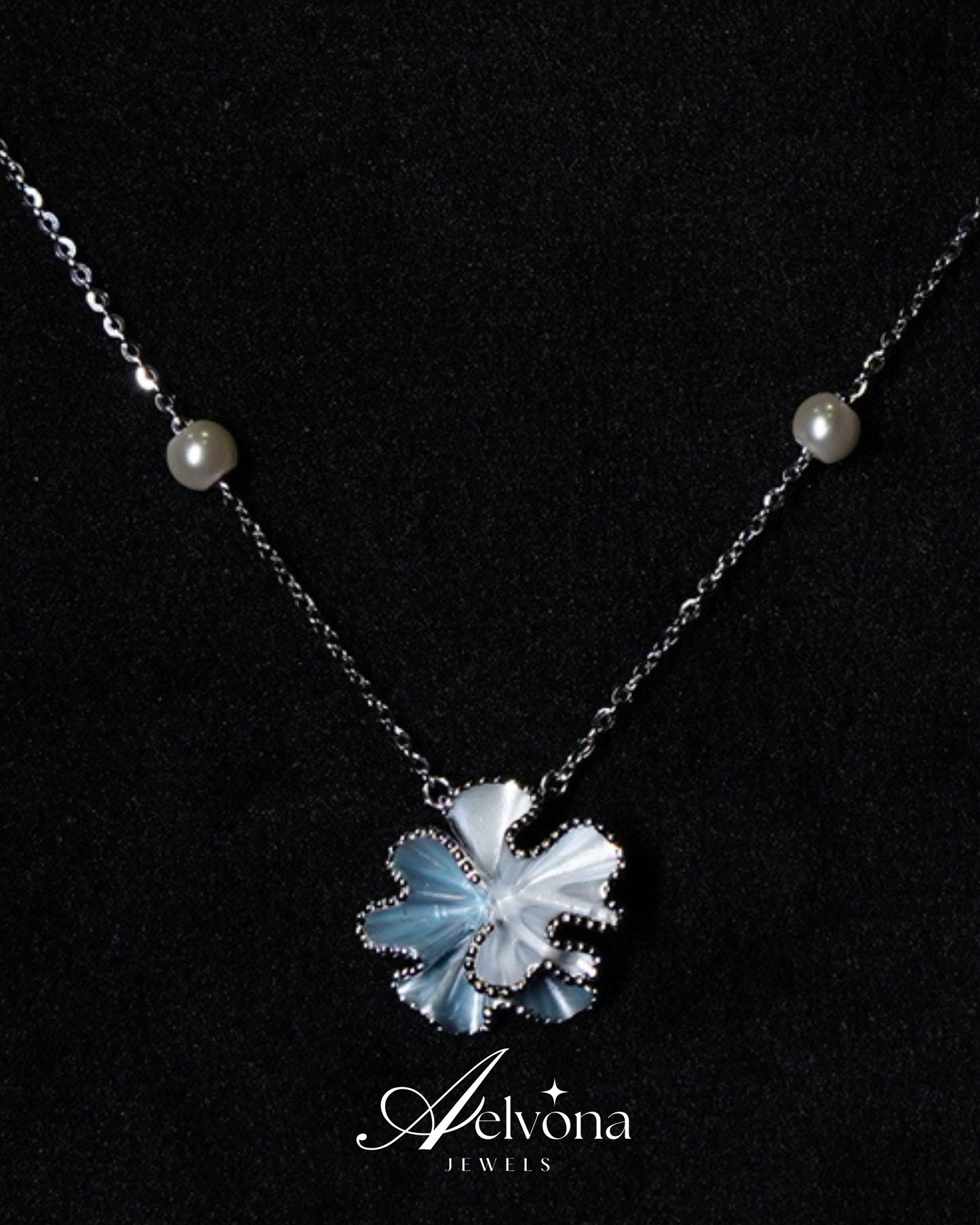 The Avelisse Bloom Silver 925 Pendant