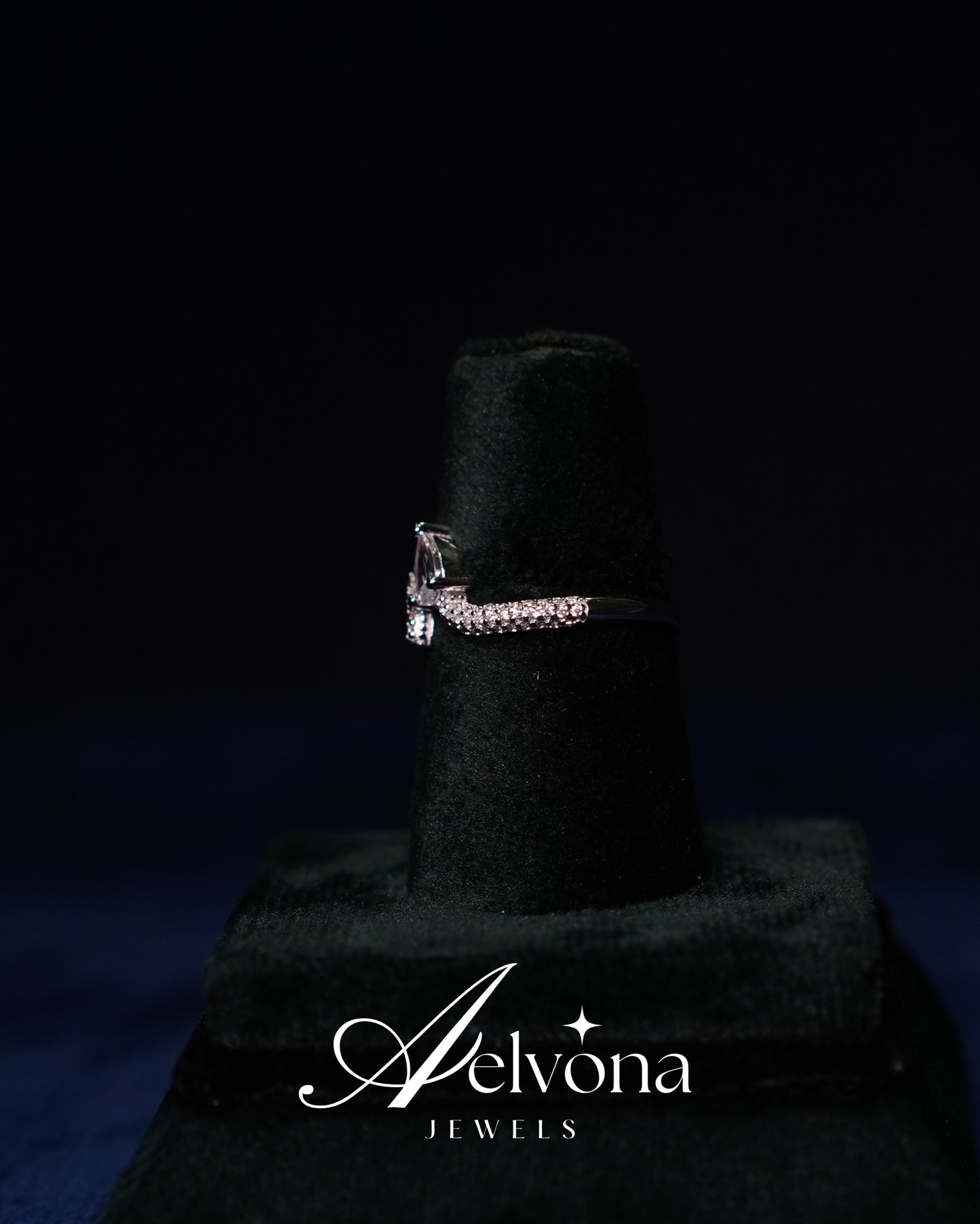 Serpina Grace Silver 925 Ring
